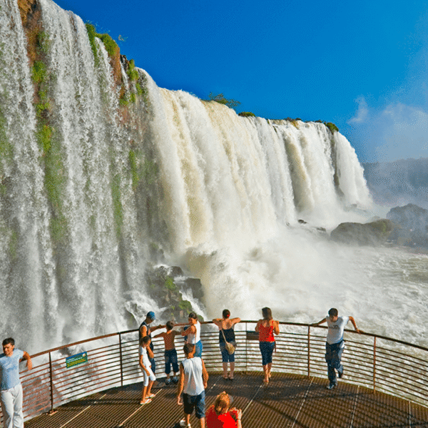 Amanhecer nas Cataratas do Iguaçu